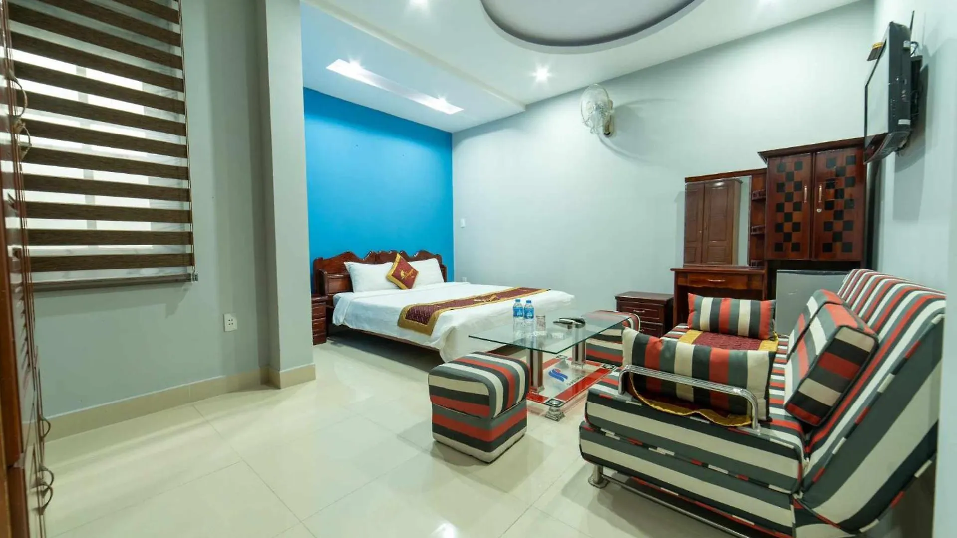 Stargazerhotel Da Nang- Khach San Hoa Ly