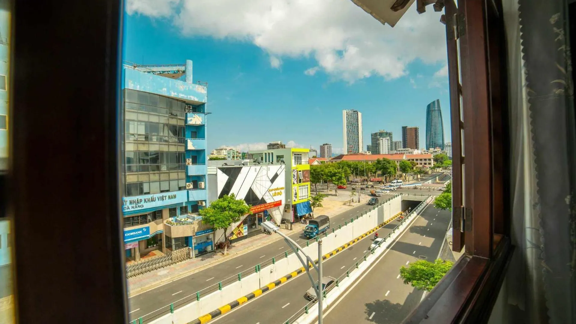 Stargazerhotel Da Nang- Khach San Hoa Ly Hotel